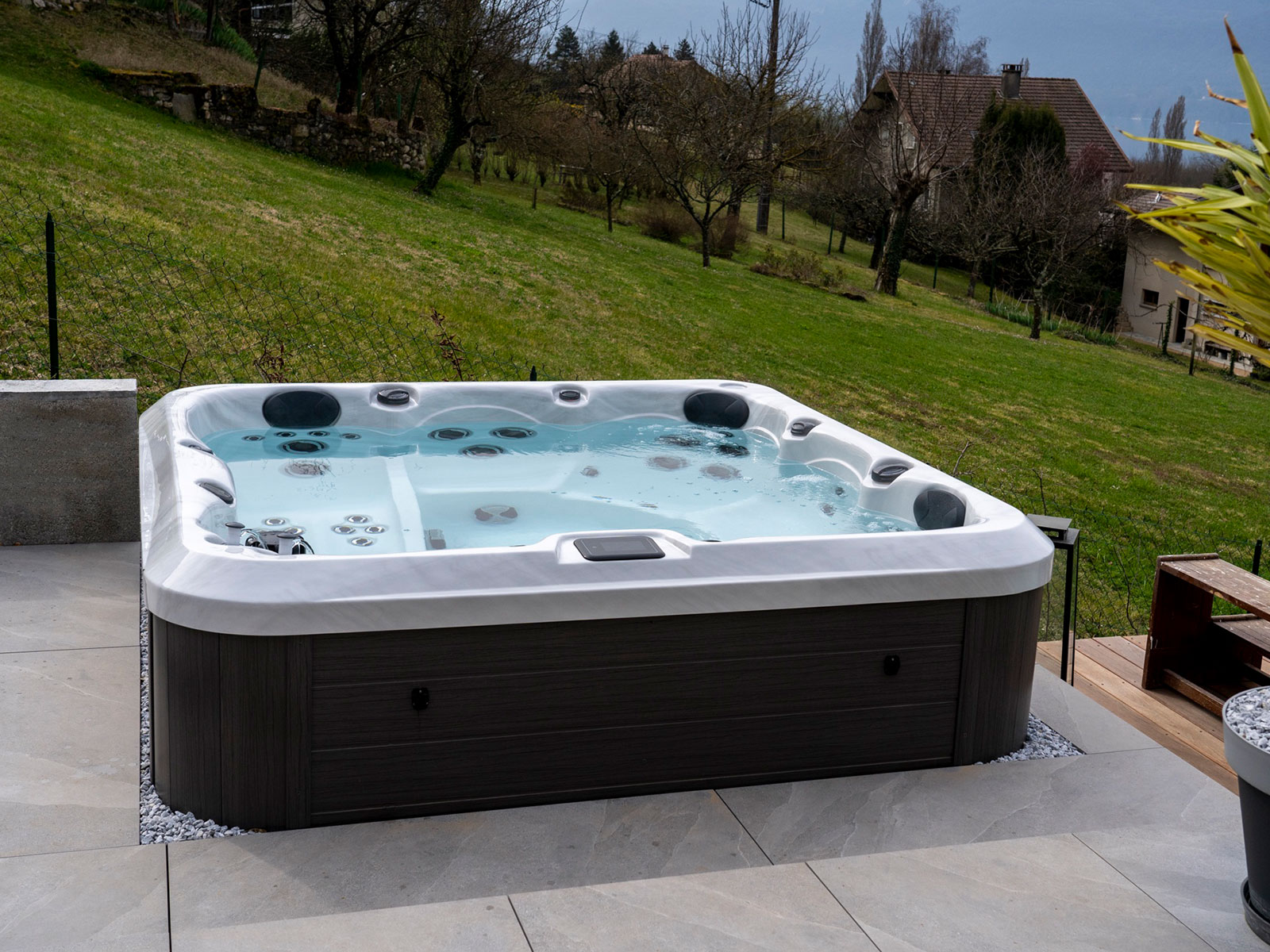 Acheter un spa encastrable connecté en France